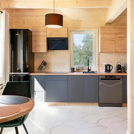 Staymoovers - Manialand Pod Krakowem Paszkówka