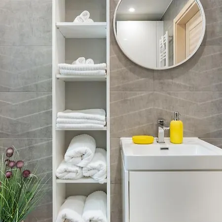 Nyaraló Staymoovers - Manialand Pod Krakowem Paszkówka