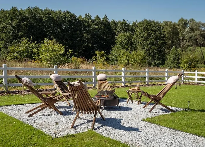 Staymoovers - Manialand Pod Krakowem Paszkówka