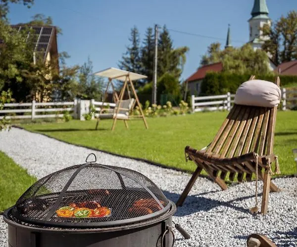 Staymoovers - Manialand Pod Krakowem * Paszkówka