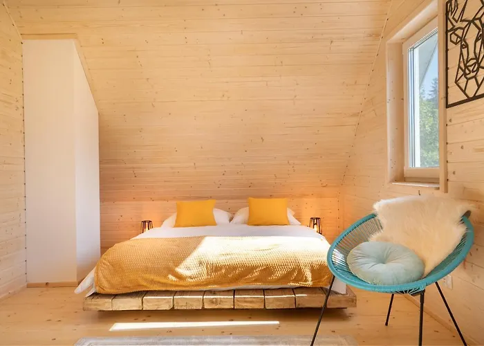 Staymoovers - Manialand Pod Krakowem * Paszkówka