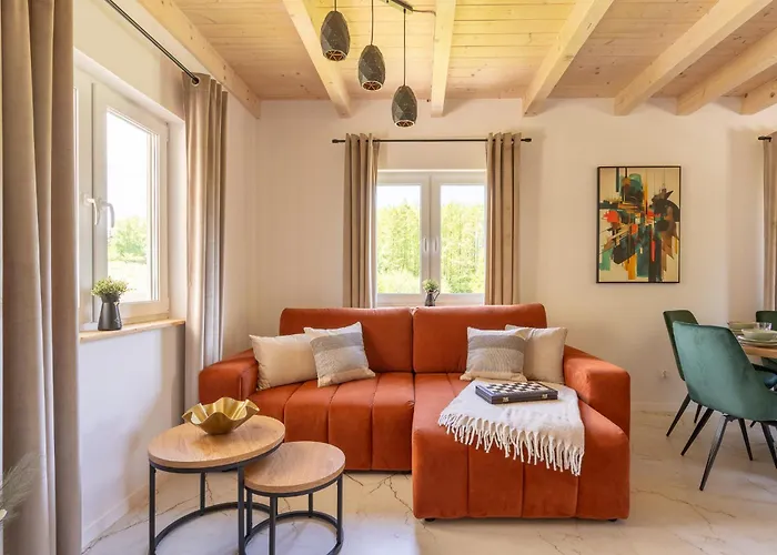 Staymoovers - Manialand Pod Krakowem * Paszkówka